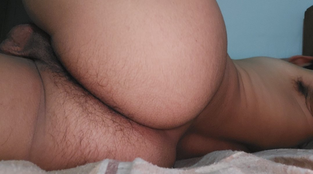 LicDurazno's tweet photo. @chicotwinn Te ofrezco mi 🍑🍑 https://t.co/cL758PMm4S