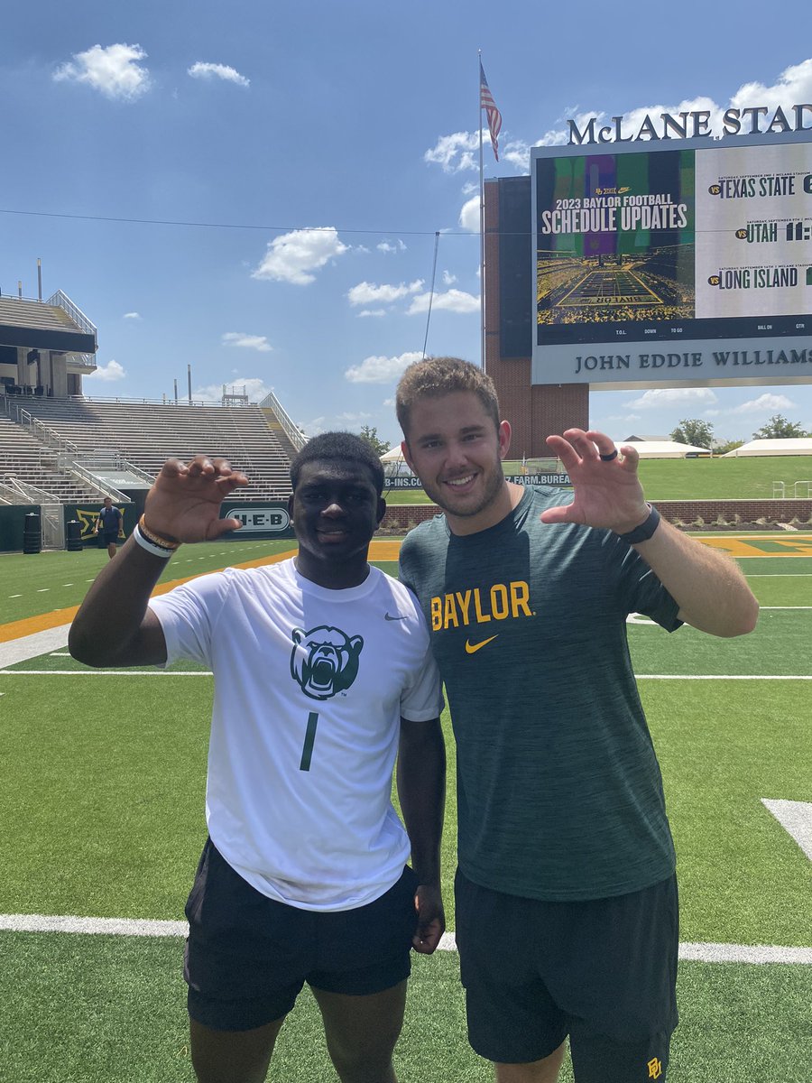 Had a great time at the Baylor camp today! @BU_CoachCollins @CoachOsborneBU @Cen10TitansFB @CoachWebb @guy2_zane @CoachWoot_06 @CoachLinwoodA