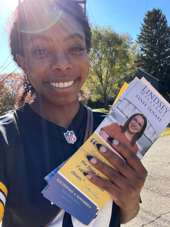 Lindsey Williams tweet media