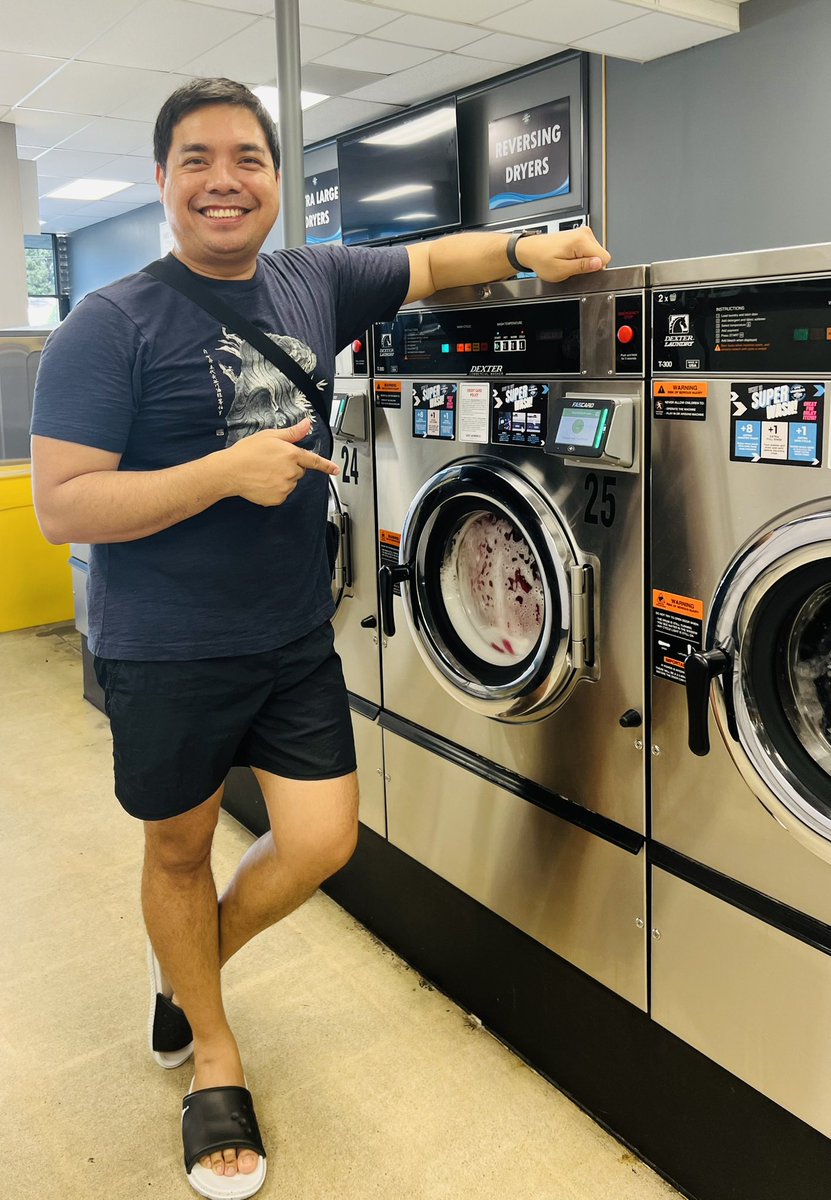 teriahkee's tweet photo. it's wash day today🫧🧼
#LuxeLaudriesSelfie https://t.co/je4J7aXMN8