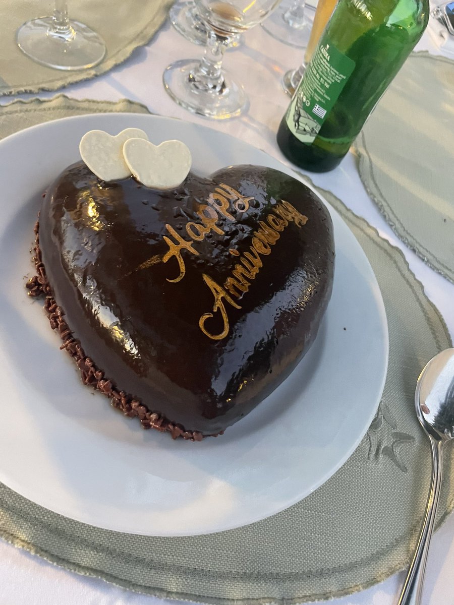 Kate Line tweet media