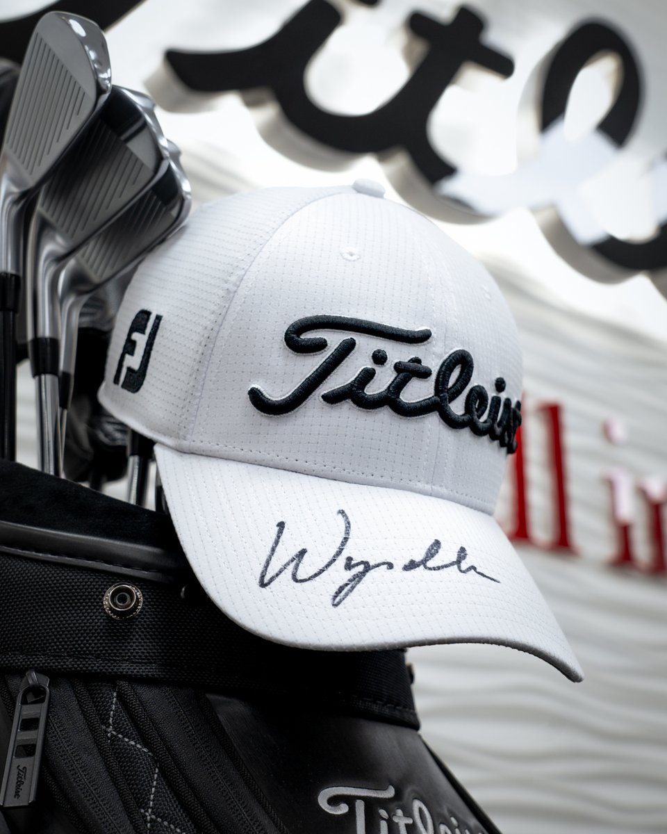 TitleistEurope's tweet photo. We’re tipping our cap to you #TeamTitleist with a Titleist Tour Elite 🧢 signed by @usopengolf champion @wyndhamclark. 

To be in with a chance of adding this to your collection, just like and retweet this post, and make sure you're following us. https://t.co/tnP6igjuwJ