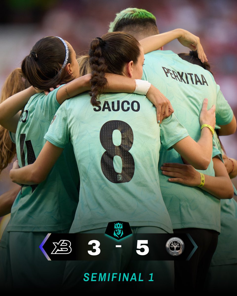QueensLeague's tweet photo. ⚔️ @xBuyer_Team 3 - 5 @LosTroncosFC_ 🪵

#KingsQueensFinals #Oysho https://t.co/QNHW1hOOkW