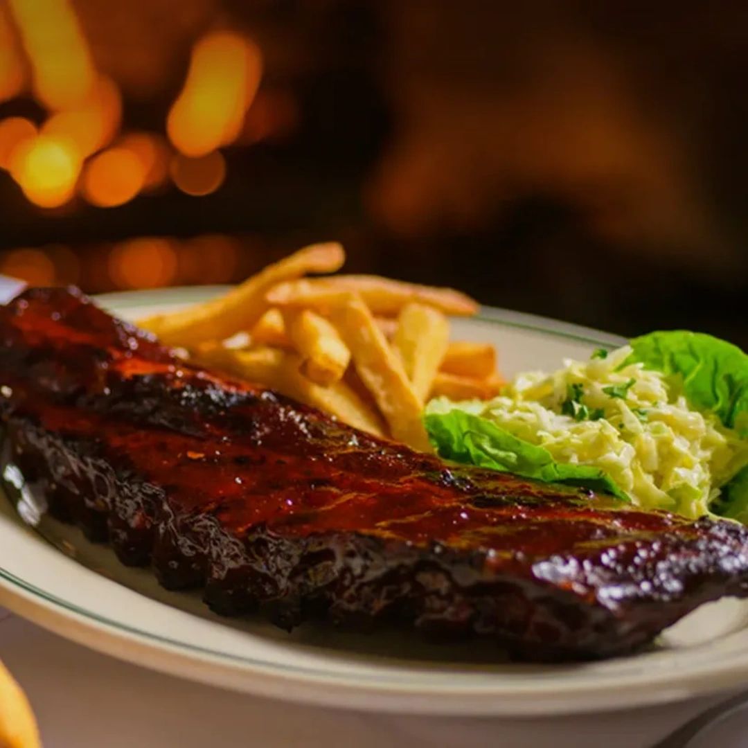 MacArthurParkCA's tweet photo. We're known for our famous rack of ribs! Have you had them before? Tell us your thoughts in the comments below. 😋 https://t.co/zUneC5z7Ia