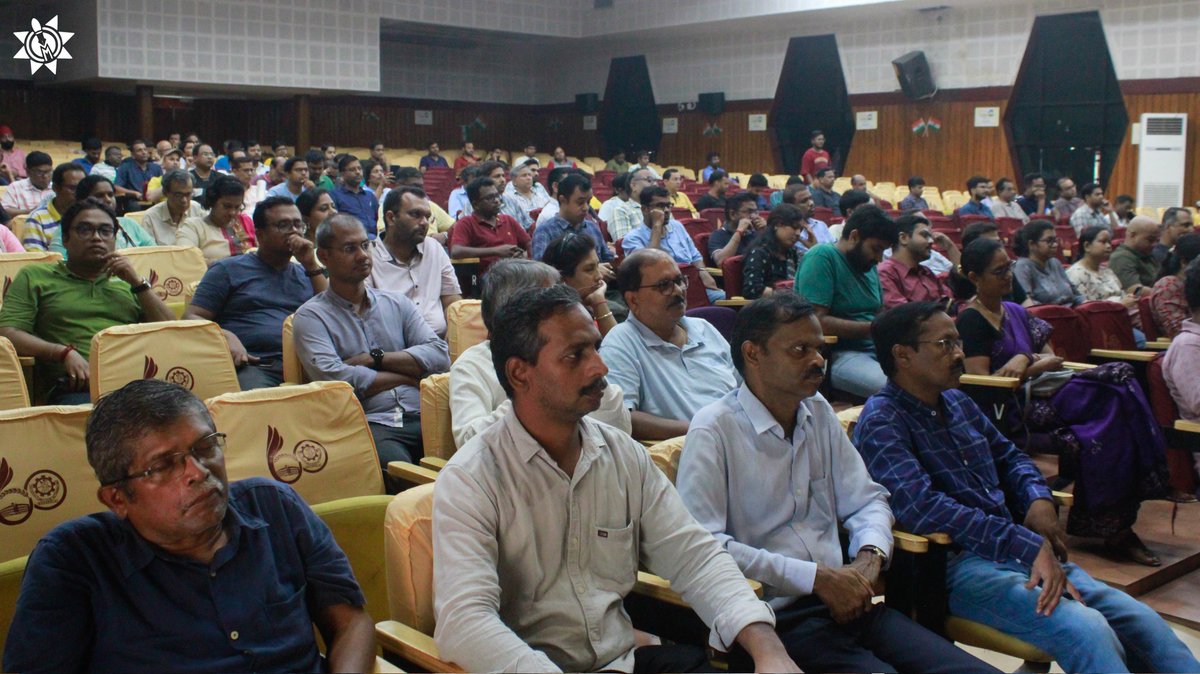 nitrourkela's tweet photo. Deans, faculty, staff, and students gathered at BB Auditorium, NIT Rourkela to watch the live telecast of Hon'ble PM Shri @narendramodi Ji's address during the inaugural event of 2nd Akhil Bharatiya Sikhsha Samagam.  

https://t.co/2xrM9bxw5P

@EduMinOfIndia #3YearsOfNEP2020 https://t.co/CfUCzr6TiT