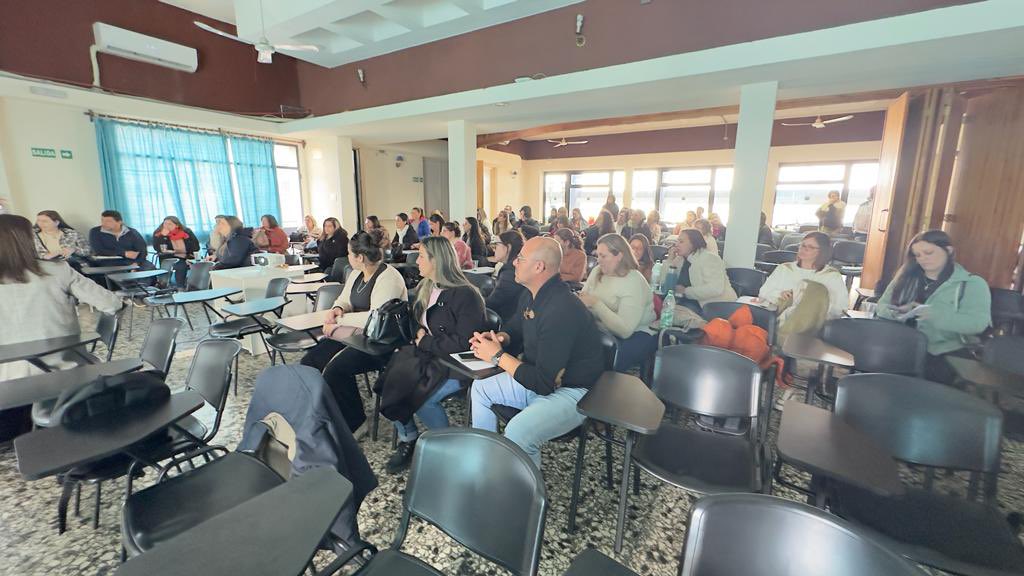 Hoy estuvimos en Melo-Cerro Largo con temas de emergencias pediátricas y traslado neonatal <a href="/slepelatam/">slepe</a> <a href="/sup/">Andy Feliciotti 🔥</a> <a href="/fmedoficial/">fmedoficial</a> <a href="/fmed_divulga/">fmed_divulga</a> <a href="/ASSEcomunica/">ASSE</a> <a href="/DelAlmaZen/">Andres Vigna</a> <a href="/ignacioascione/">Ignacio Ascione</a>