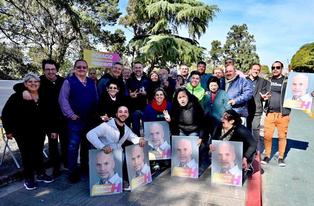 ramonjmestre's tweet photo. La Argentina que viene es la del empleo, la de los emprendedores, la de las oportunidades, la de las certezas y los valores. #ElCambioDeNuestrasVidas es con @horaciorlarreta y @GerardoMorales. https://t.co/DA9DFBAvdX