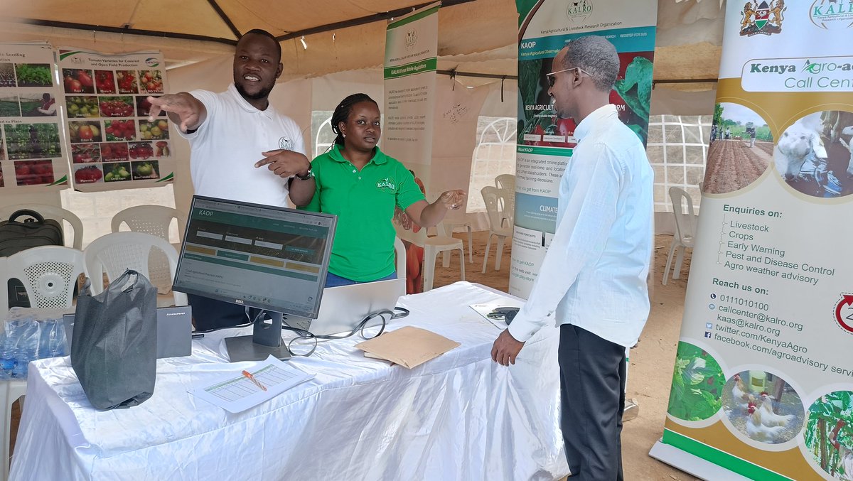 We are honoured to host PS Agriculture Crop Production in the #Garissa #farmers field.
Many thanks to <a href="/Garissafarmers/">Garissa Farmer's Network</a> <a href="/HonDekowMBarrow/">Hon Dekow M. Barrow</a> <a href="/missyHaroona/">Umulkher Harun (Umi) -MP</a> <a href="/Nathif_J_Adam/">Gov. Nathif J. Adam, EGH</a>