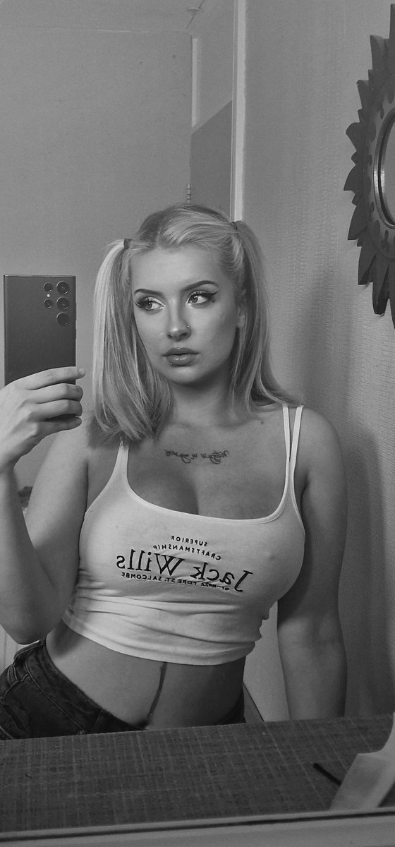 EvaExalted's tweet image. I'm a star I'm still adjusting