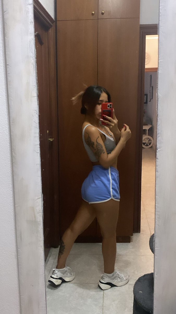 JaLiGoRo99's tweet photo. Puro gym https://t.co/s3L4c93Zy9