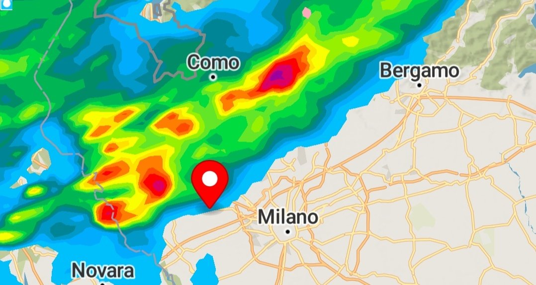 falsaaaaah's tweet photo. Comunque mi è rimasto il trauma dell'ultimo nubifragio a Milano... 
Ogni volta che prevedono temporale sono lì a guardare il radar per capire cosa passerà sopra di me 

#Milano #maltempo #nubifragio https://t.co/yzxdTeDKXP