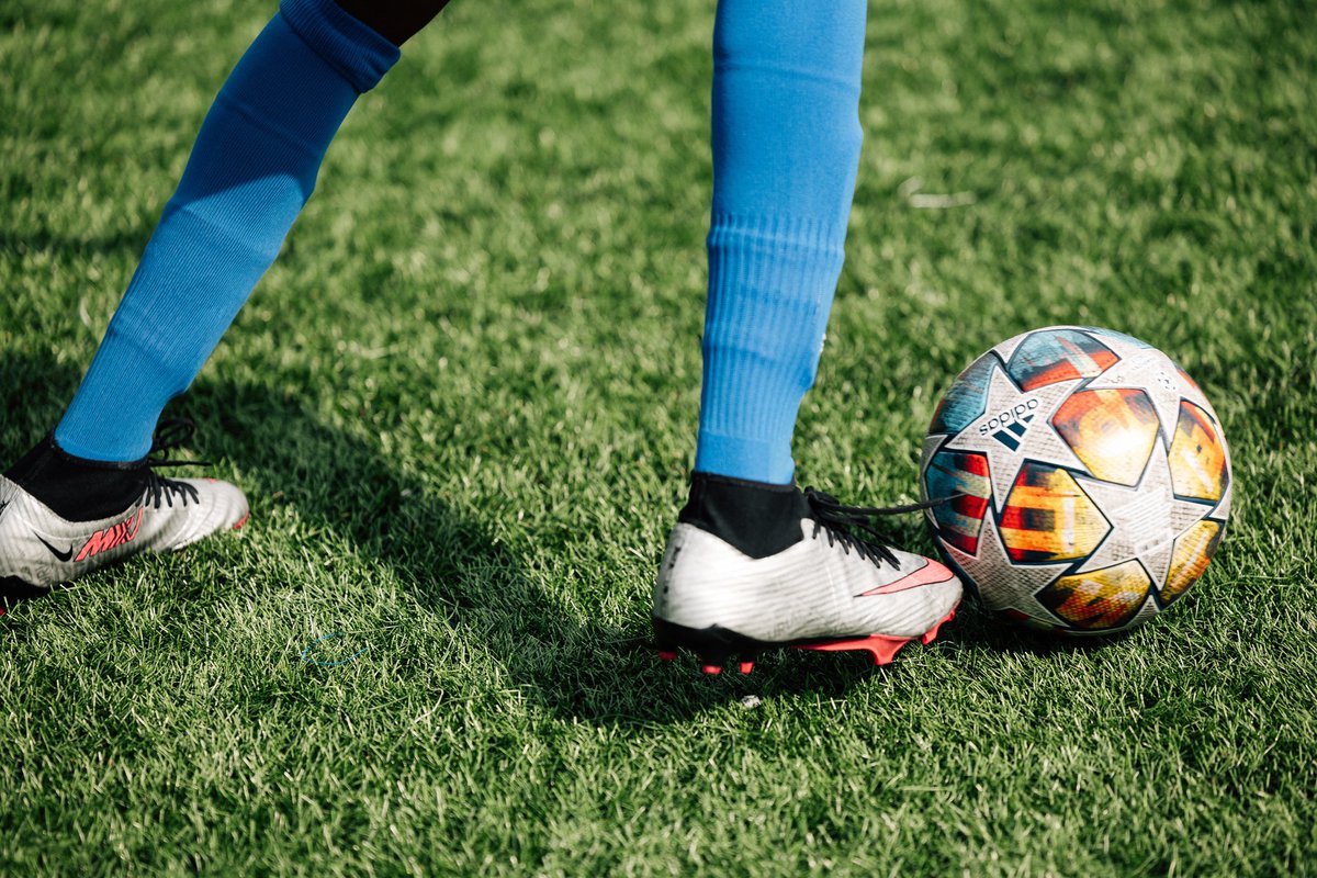 oldbridge_fc's tweet photo. What is your preferred style of sock-wear as a footballer?

Option 1, 2, 3 or 4? ⬇️

#BRIDGITAL 🌍 https://t.co/AkwhOY6Epl