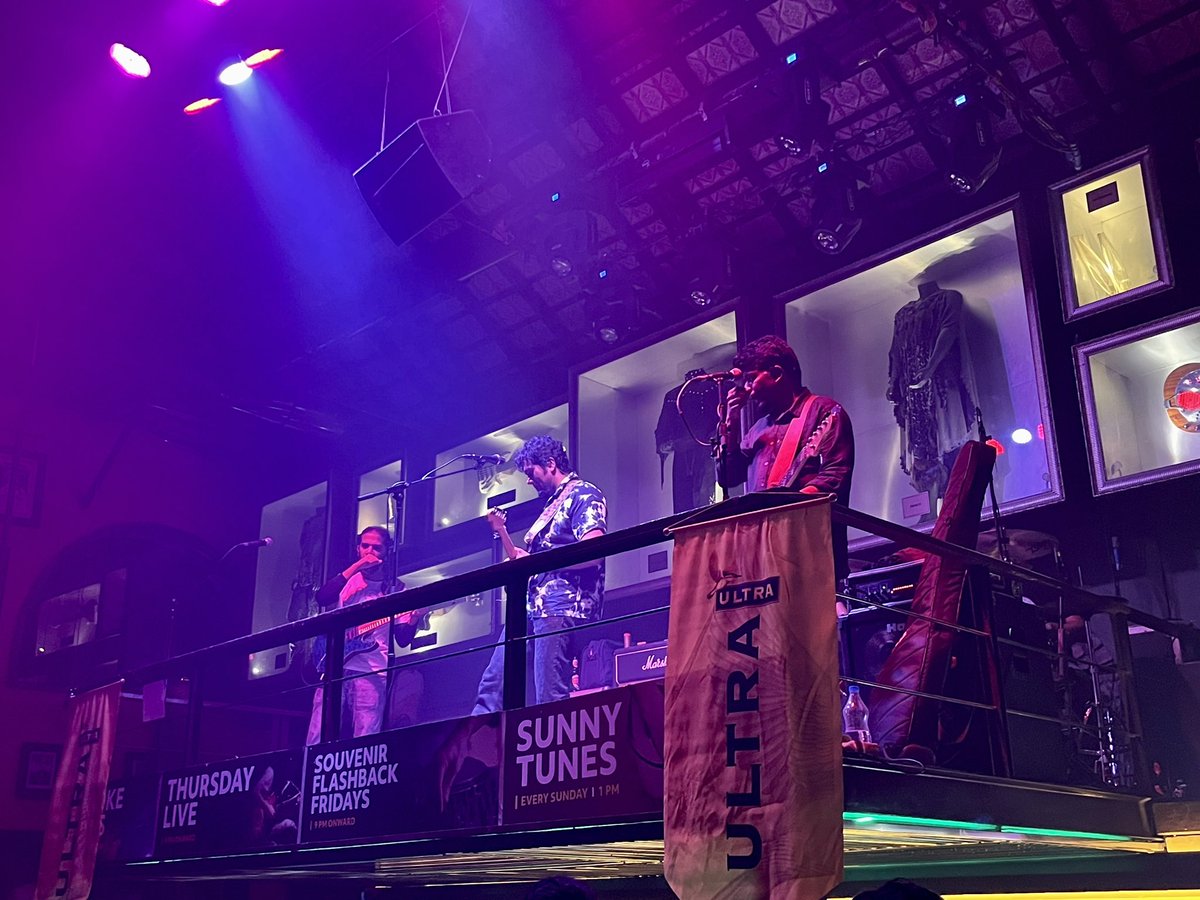 j trip  tweet media