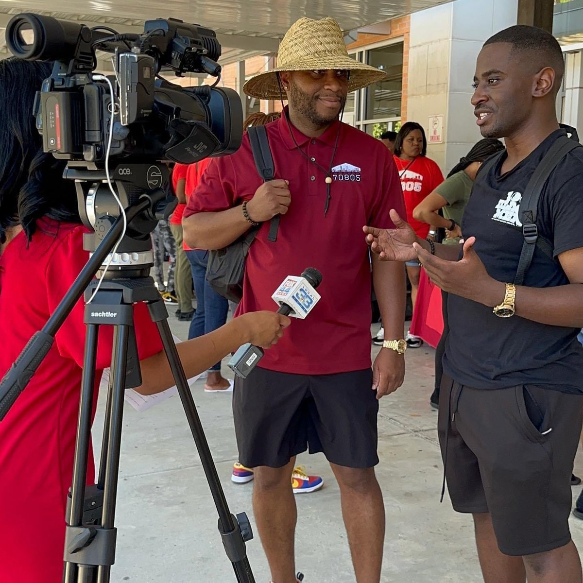 _AKenney's tweet photo. Today WE gave out over 400 backpacks of school supplies 🎒 just in time for the start of the school year for students in Baton Rouge! 

Thank you to all the who helped make this event a success! 💯

We must continue to pour into the communities that poured into us! https://t.co/nh4nHEgGt0