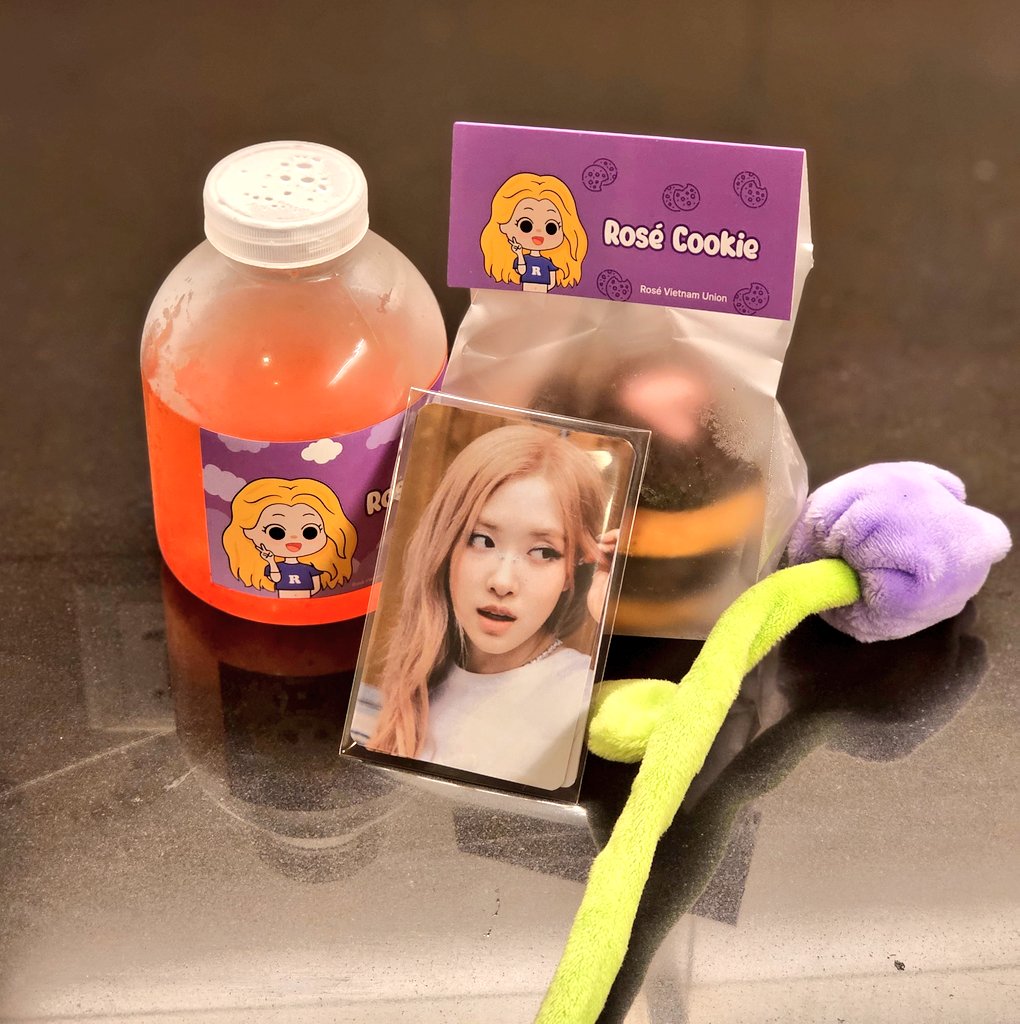 Thank you 😙
<a href="/RoseGold_VN/">RoseGoldVN ☀️</a> <a href="/formychaeng/">For my Chaeng ꫂ ၴႅ</a> <a href="/BEHIEN0211/">BEHIEN0211%</a> &amp; V-Fansés