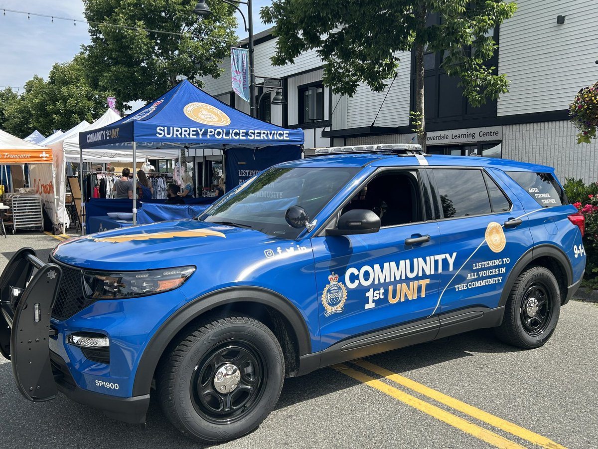 So proud to unveil the new Community1st tent and vehicle at the Cloverdale Market today. Incredible public support, listening to all voices in the community. #C1stunit #connection #copwhocares