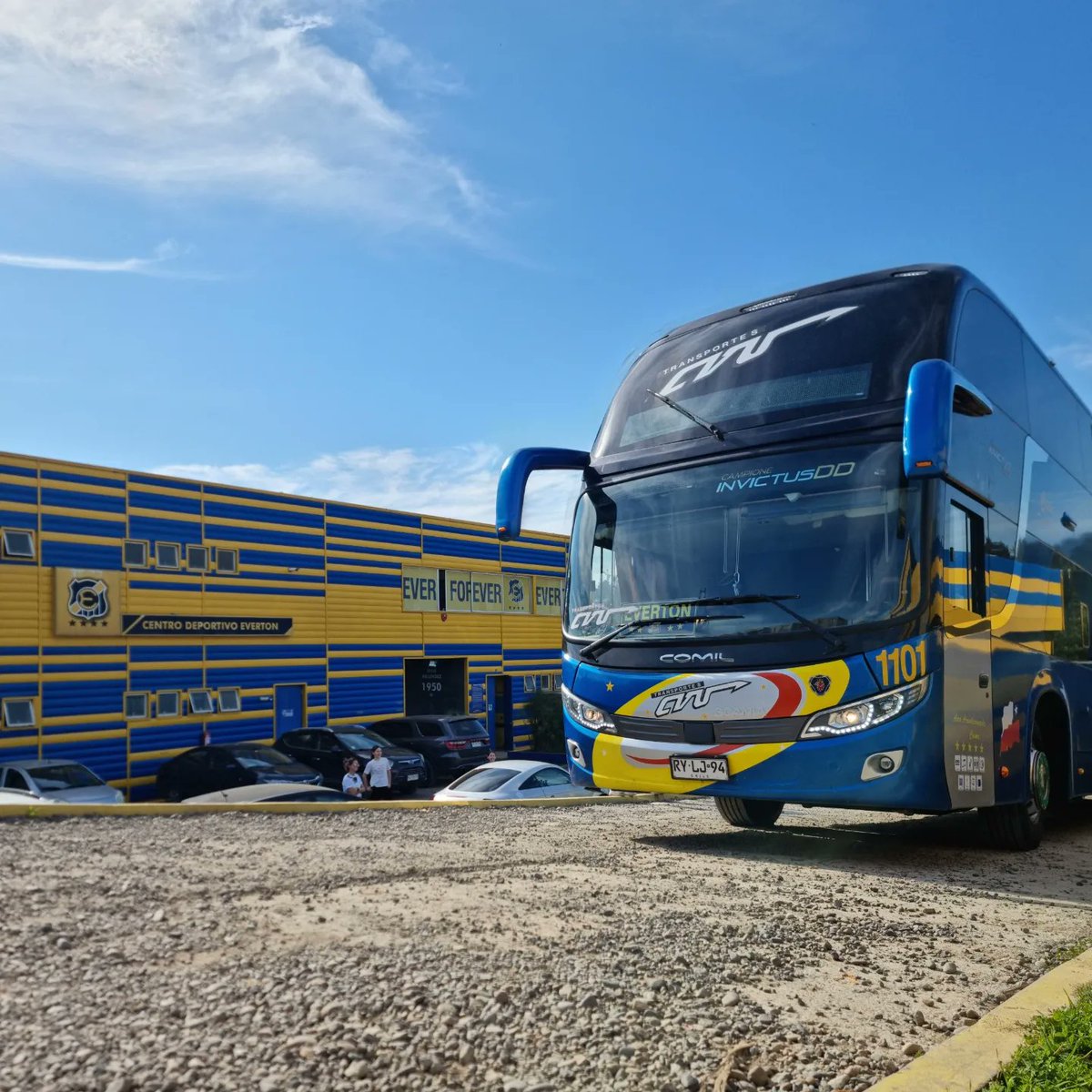 evertonsadp's tweet photo. ¡Desde la Fortaleza Oro y Cielo empieza nuestro viaje hasta la Región de Coquimbo! 👋🏻

Nos vemos en la Provincia del Elqui, Evertonianos y Evertonianas ❤️🇺🇦

#VamosEverton 💙💛 https://t.co/46LdIFKUN9