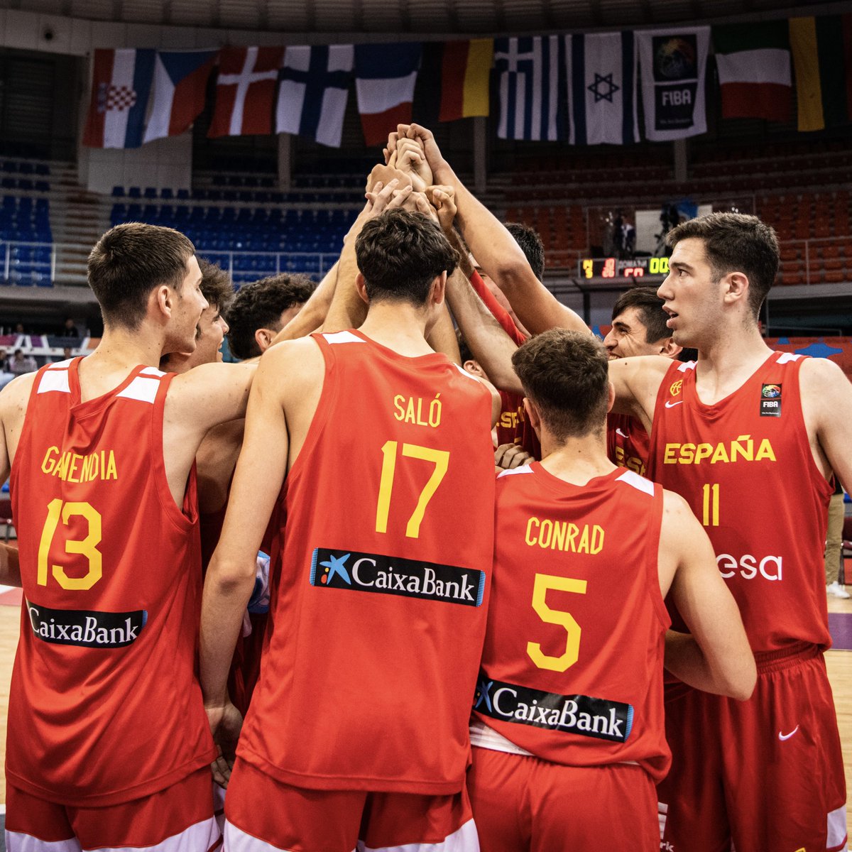 NextGenHoops's tweet photo. 🇪🇸 The reigning champs are going to the #FIBAU18Europe Finals! 🙌 https://t.co/DMUoedZdiI