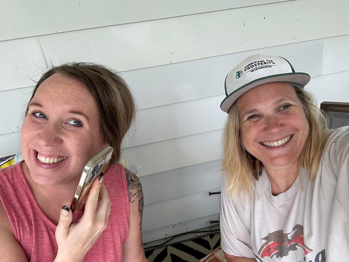 AFPWI's tweet photo. πͺ's and π's OH MY!
What a beautiful day for freedom and our #grassroots teams are out in full for across the #BadgerState!
#NationalDayofAction #Wisconsin #AFPWI https://t.co/XgbK68qMtI