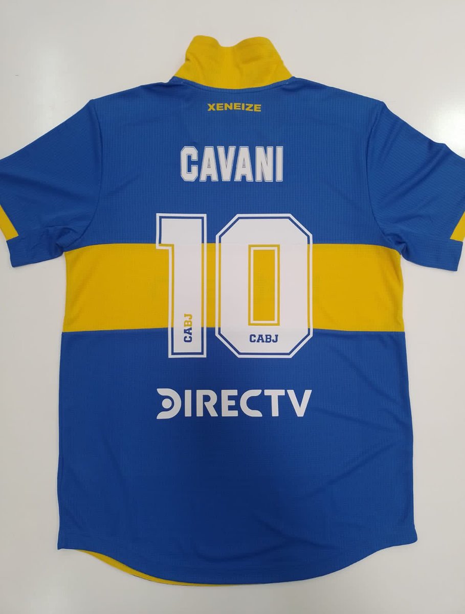 Cavani usará la camiseta número 10 de Boca.