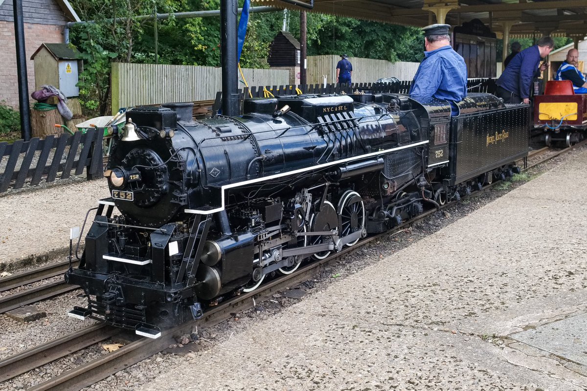 Psi50's tweet image. 752 on the Stapleford Miniature Railway @Staplefordtrain today and steaming really well.