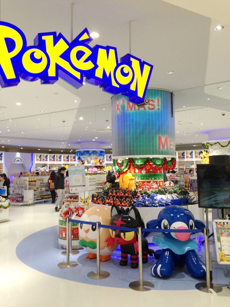 ᅠ
             !!  ⭑POKÉMON STORE 𖥔 ݁ ˖
ᅠ
Estoy literalmente viviendo un sueño de niño, voy a robar todo, lo siento (hola, mi banquero)