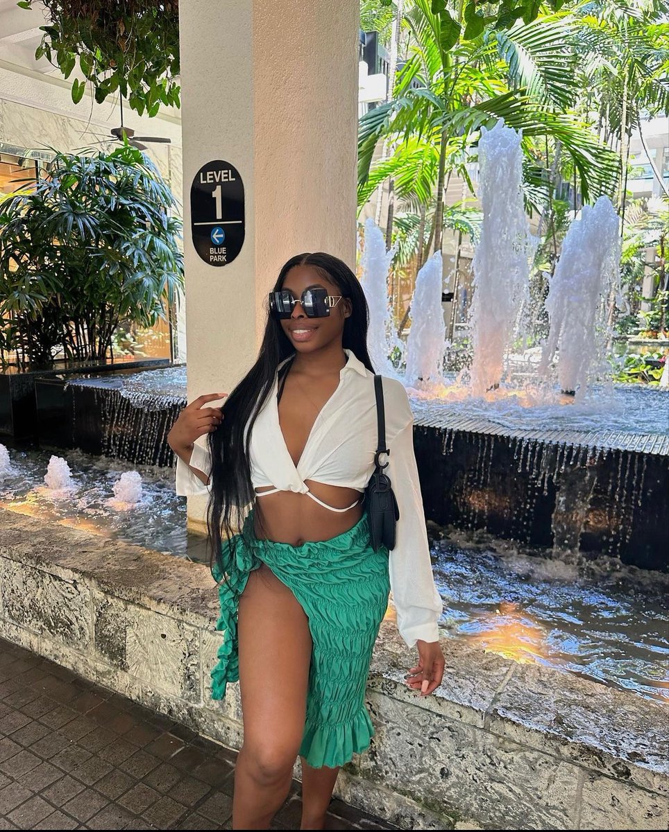 shekmdi's tweet image. She deserves the biggest apology ever in the history of LoveIsland #LoveIsland