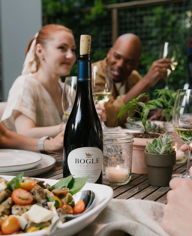 Meals are best enjoyed with a bottle of Bogle. 🍷✨ Don’t you agree?