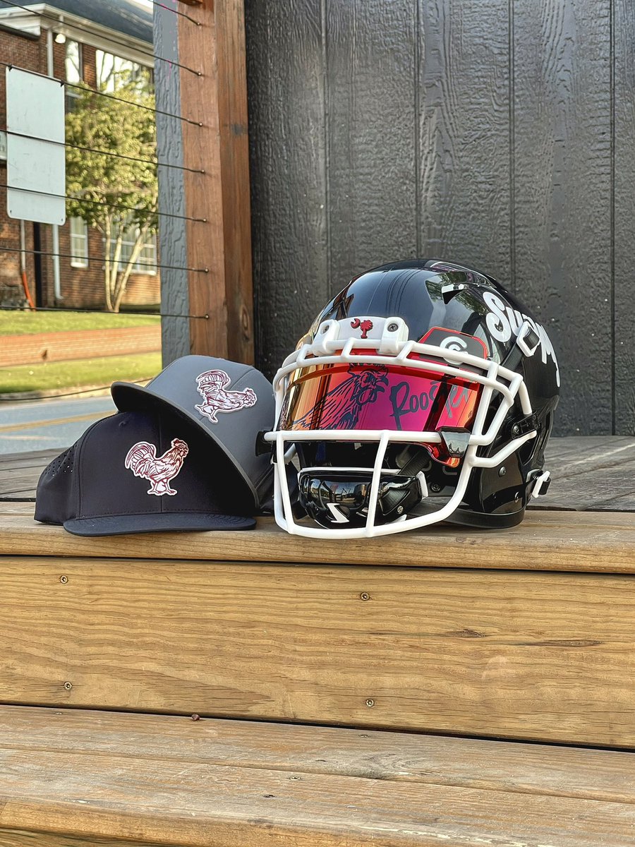 CockyLids's tweet photo. Cooked up another helmet for the great dudes over at @gcsupplycompany . If you’re a gamecock, a Supply hat or shirt is a must-have. Give ‘em a follow to keep up with all of their new releases! #roosterSzn #talktomerooster #ForeverGC #gcsupplyco #gamecockfb #gamecocknation https://t.co/U1hm9iWUZg