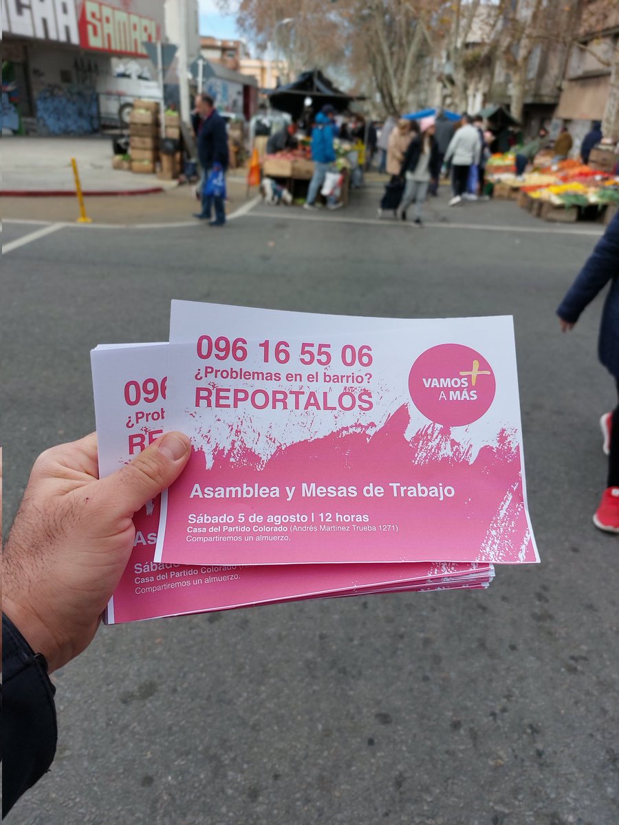 FitzgeraldCP78's tweet photo. Hoy estuvimos por la feria de la calle Salto, invitando para nuestra actividad del próximo sábado https://t.co/ZAGhpm3q9K
