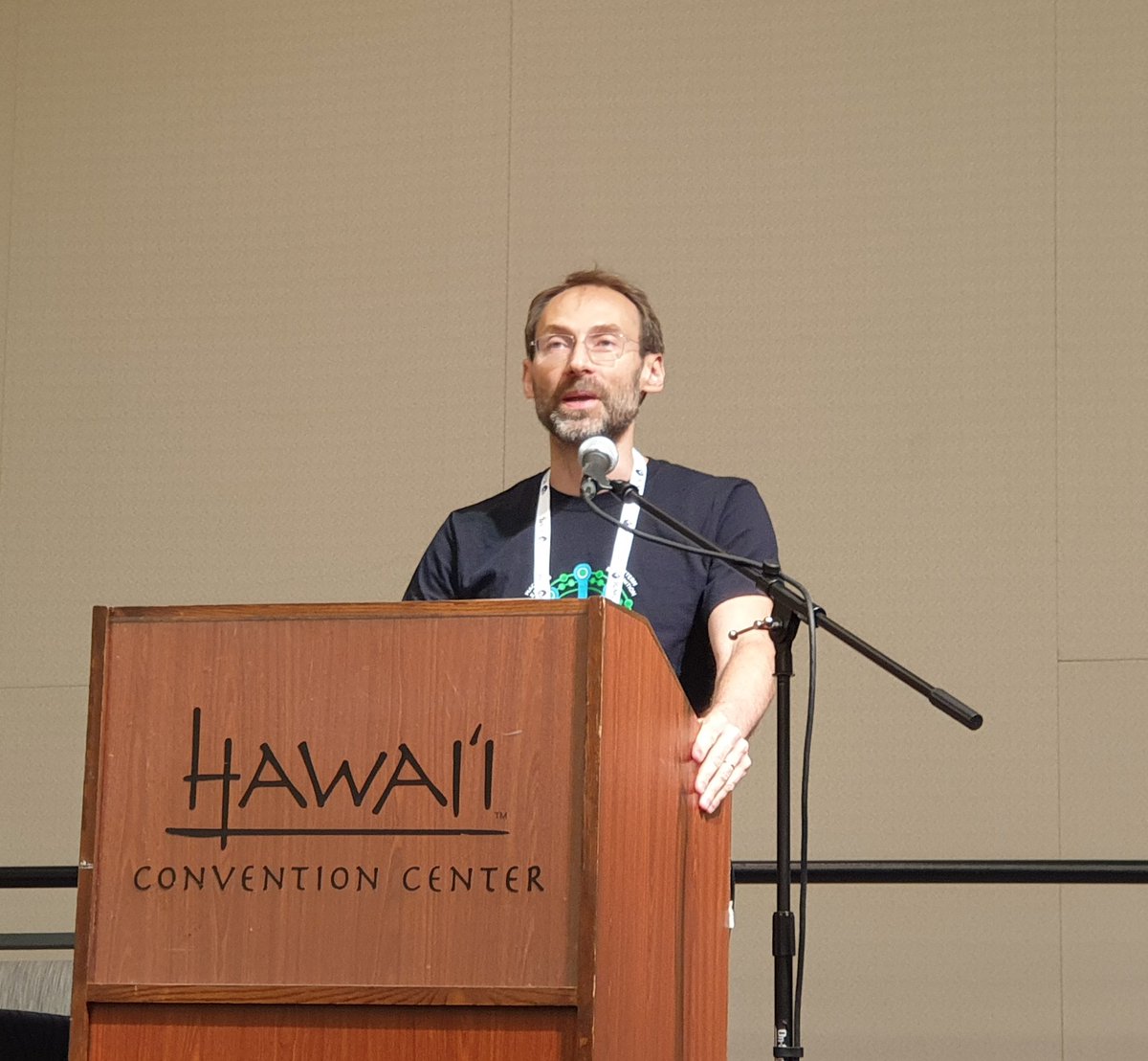 xbresson's tweet image. We are lucky to have a second talk by @mmbronstein &quot;Geometric ML for designing new molecules&quot; at #ICML2023