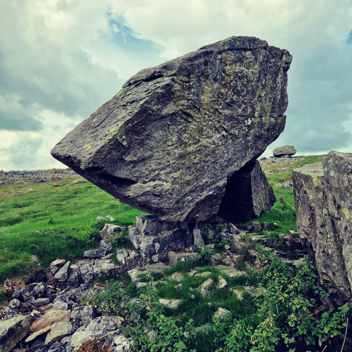 jbromhead87's tweet photo. Getting my geography geek on at Norber Erratics. #geography #glaciation @visitdales @yorkshire_dales https://t.co/VcxUqUT7c4