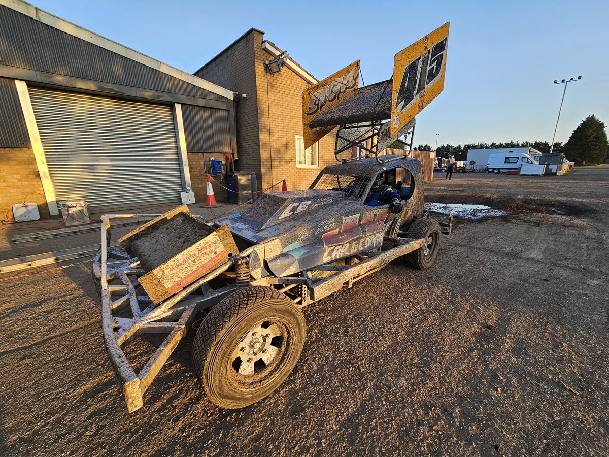 415racingteam's tweet photo. Lined up ready for our last ever race round mildenhall! 

#finalyear https://t.co/rLADt3OCsG