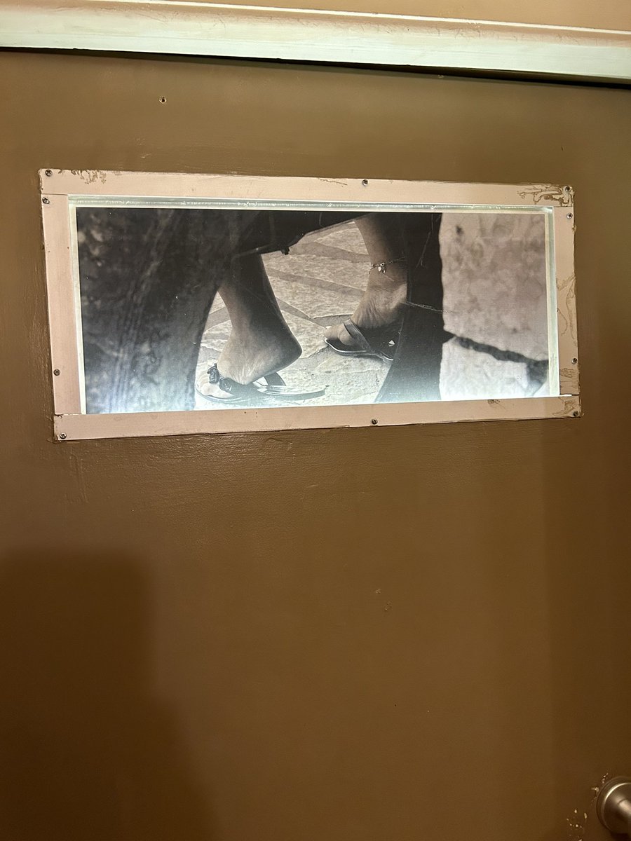 MrMuHaggi's tweet photo. I mean, I got it eventually but why would you use these to signify your men’s/women’s bathrooms? https://t.co/UnGpMYi2lv
