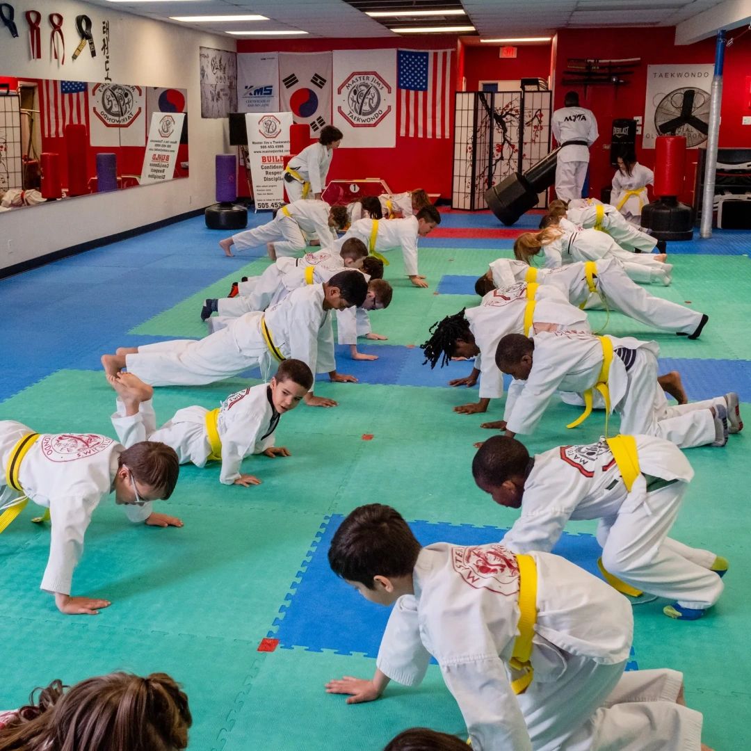masterjimtkd's tweet image. At Master Jim's Taekwondo Academy, we believe in growth, discipline, and confidence. Our classes are not only about learning self-defense techniques, but about developing life skills that will benefit you on and off the mat. Become the best version of yourself! #GrowthMindset
