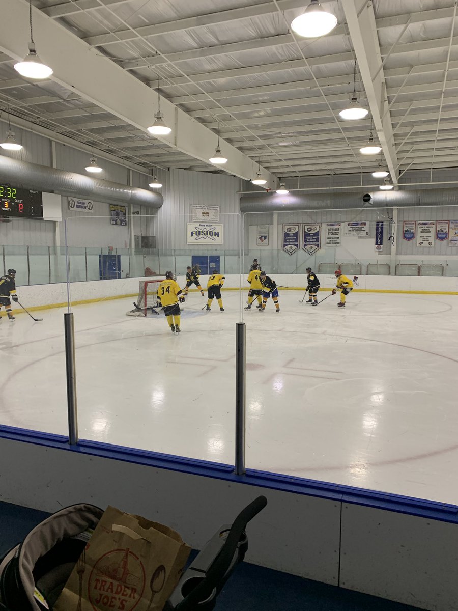 CaptainPerkins7's tweet photo. Let’s go BlueLiners!!!🏒🥅⛸️
 #hockey #BlueLiners #RCSD https://t.co/82zAqW1sgJ