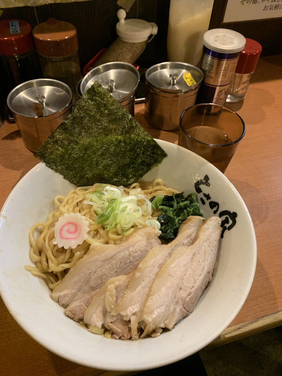 らびっと tweet media