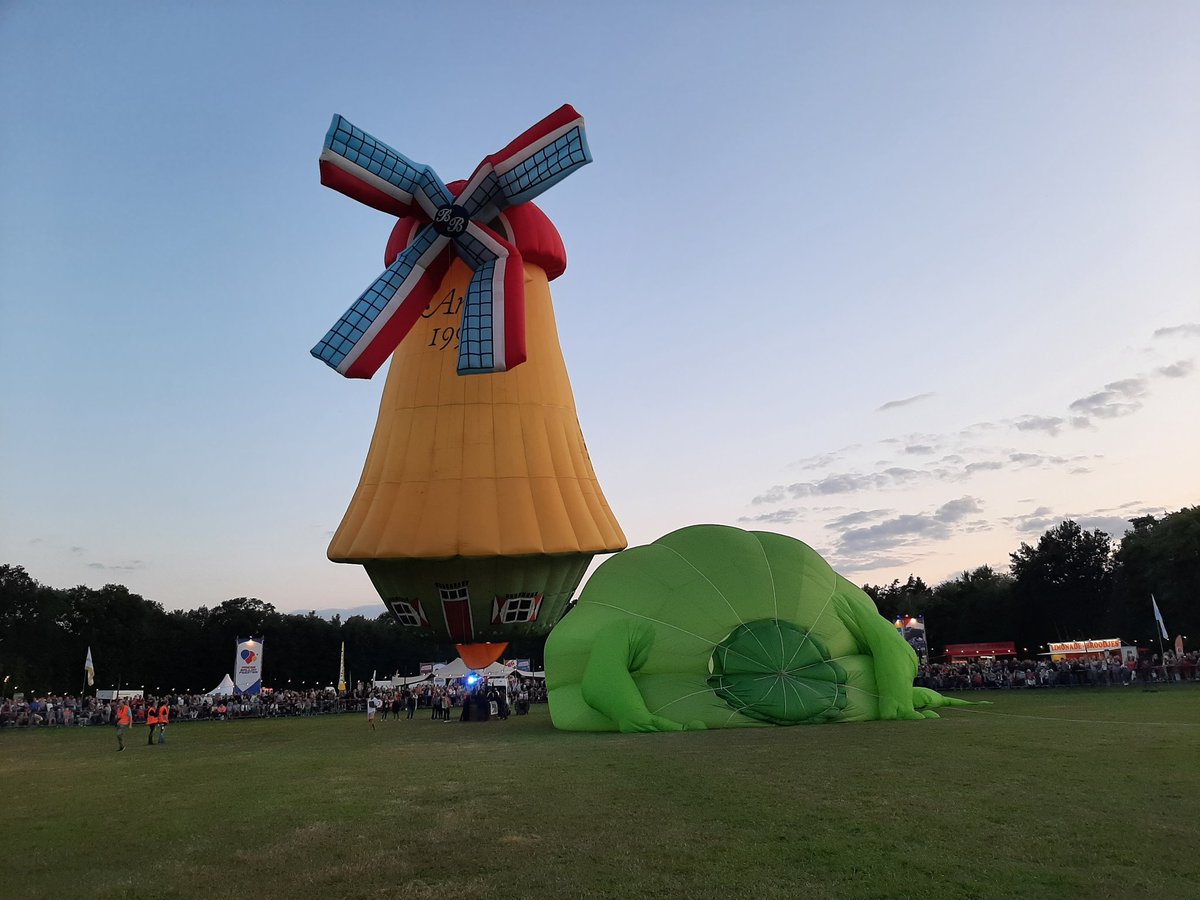 Friese Ballonfeesten tweet media