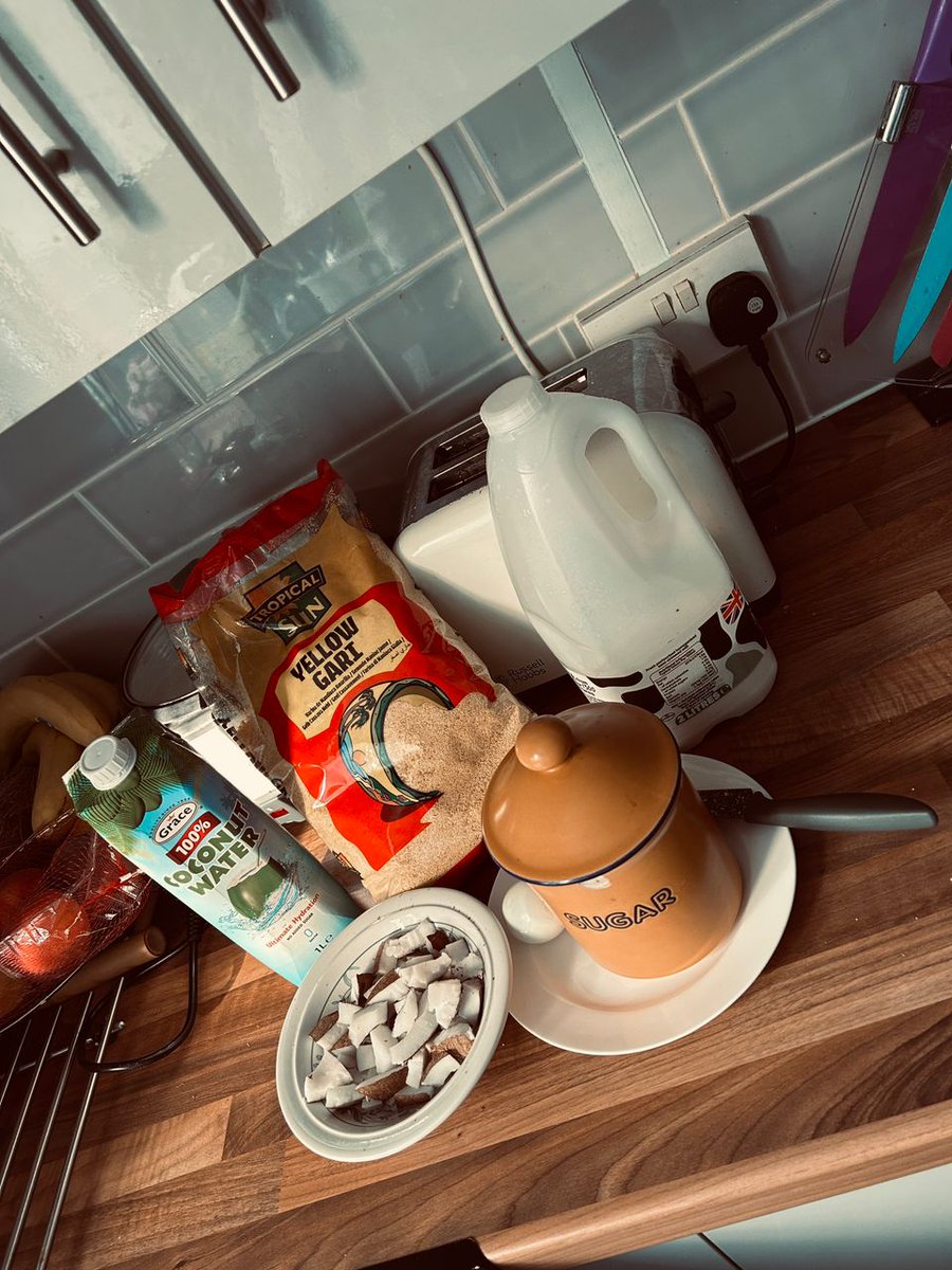 OverhypedHuncho's tweet photo. Balanced diet https://t.co/Ud3hqV4Dtv