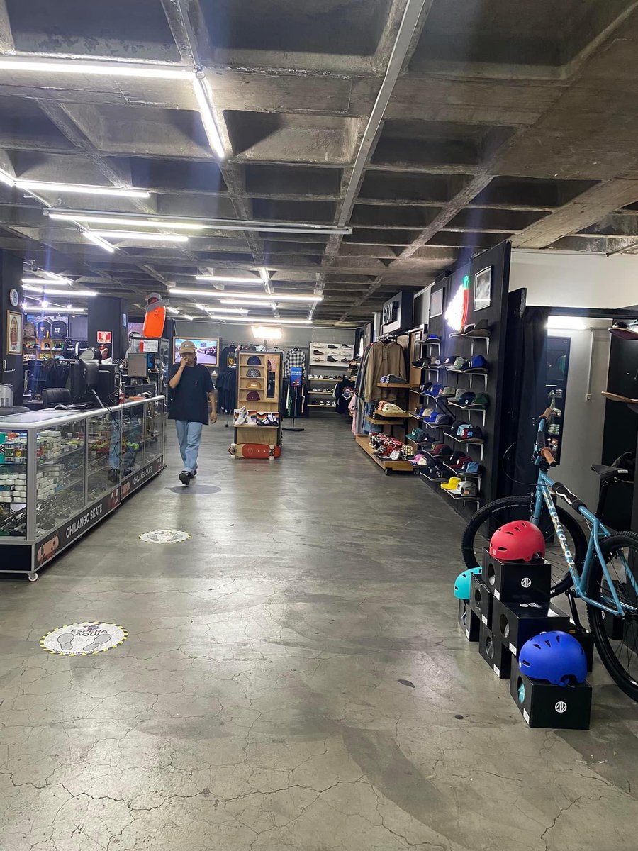 ChilangoSkate's tweet photo. La tienda 😍🫶🏼 Los esperamos que cerramos 8pm hoy sábado. https://t.co/Fx5E6tfeUX