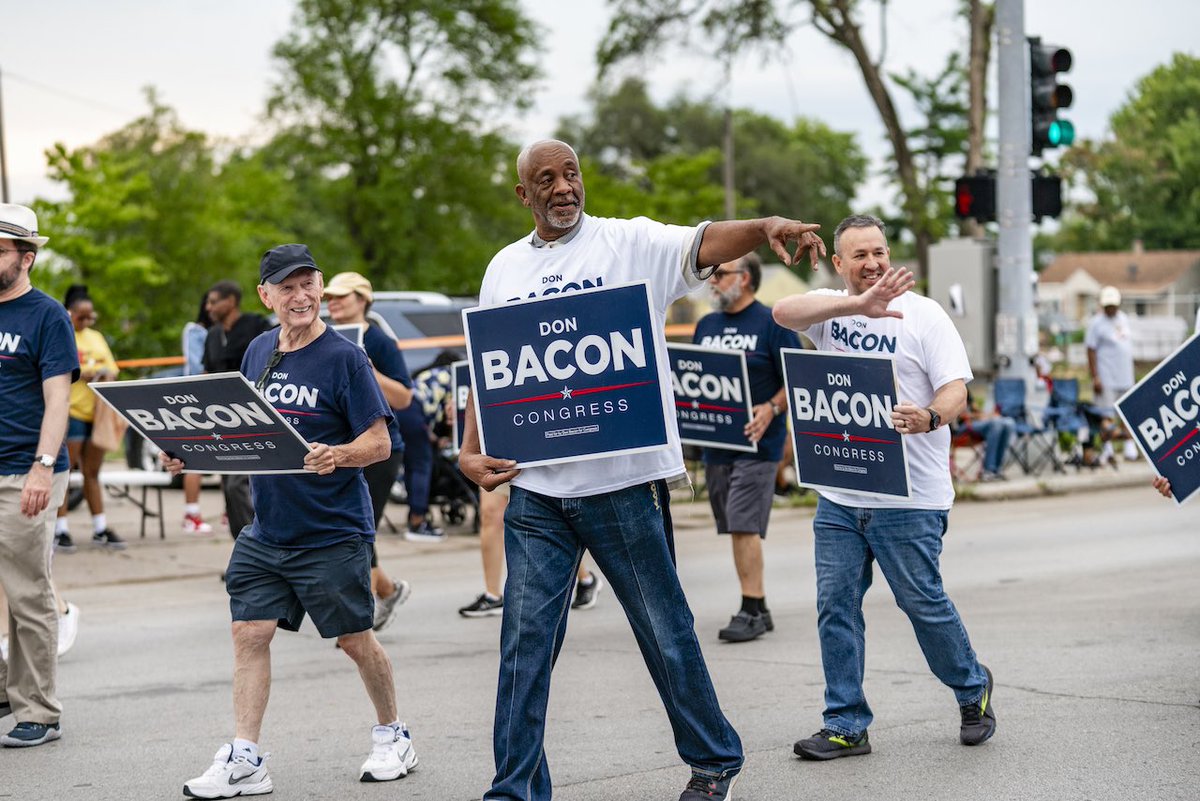 DonJBacon's tweet photo. Thanks to the organizers of #NativeOmahaDays for putting on a great parade and day of celebration. #TeamBacon and I had an awesome time walking in North Omaha with our great Mayor Stothert! https://t.co/bv5daoBlGr