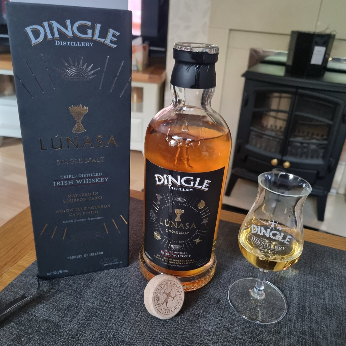 #saturdaynightsip New Dingle.. Light, sweet and nice
.. Very nice @Graham__Coull @Fay_Coull @beardydave81 @dingledistillery