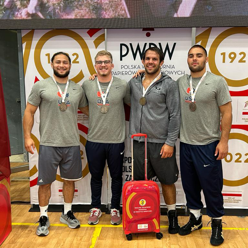 USAWrestling's tweet photo. The U.S. bunch hauled in five medals on its third day of competition in Warsaw, Poland. 

🥇 Nick Gwiazdowski
🥈 Yelena Makoyed
🥉 Dylan Fishback, Nikolas Stemmet, Michael Macchiavello