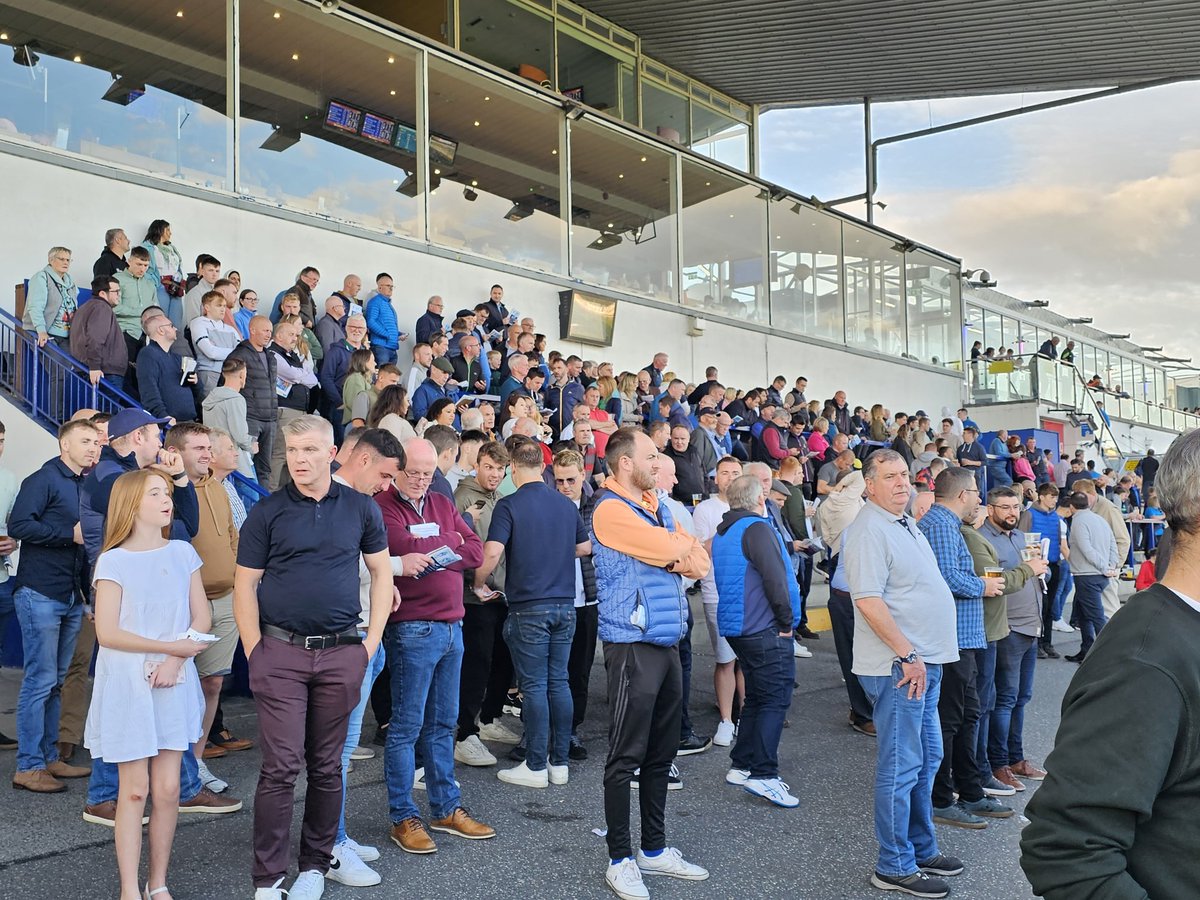 shelbournepark's tweet photo. βοΈ A sunny Saturday evening in Dublin - where else would you rather be!
Just some of the wonderful crowd enjoying the @BoyleSports Irish Greyhound Derby action tonight in Shelbourne Park!
#BoyleSportsIGD #GoGreyhoundRacing #ThisRunsDeep #Dublin #AtTheDogs https://t.co/pIGZIHGW5R