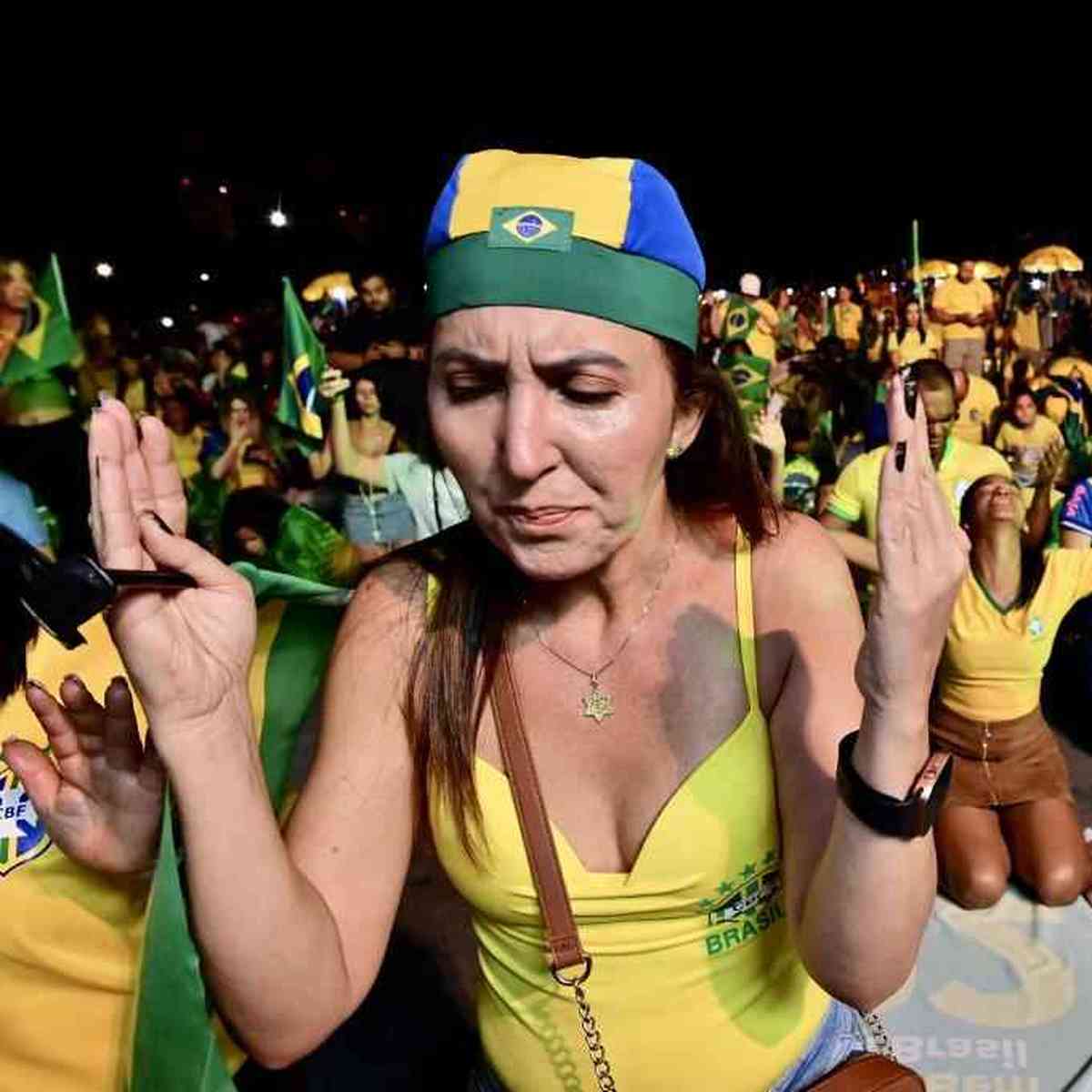 pesquisas_elige's tweet photo. 🚨ABSURDO: Alguns Parlamentares de extrema-direita pediram PIX para ajudar Jair Bolsonaro (PL) a financiar multas pendentes, mas o ex-presidente não pagou nenhuma delas e investiu os R$ 17 milhões que recebeu de apoiadores em aplicações de renda fixa. Os "patriotas" são muito ingênuos mesmo!

🗞️Estadão