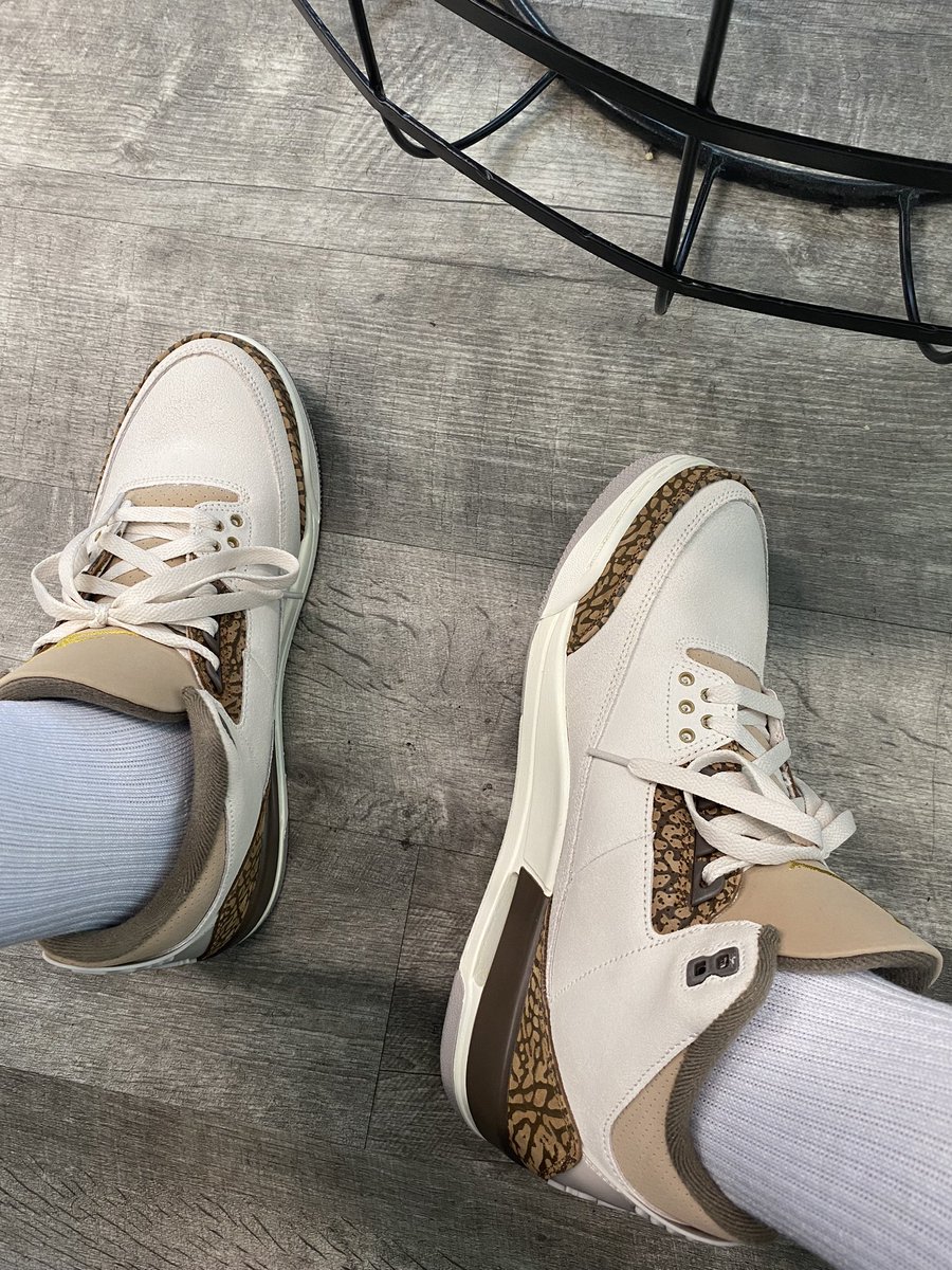 DJQUICKSILVA's tweet photo. These are ๐ฅ now available @DTLRVILLA tell them #QuickSilvaSentMe https://t.co/1yrSco8r3n