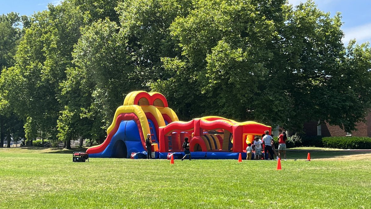 RBAC_Raphael's tweet photo. Bouncy house play area for all ! https://t.co/zMmCAkPlEP