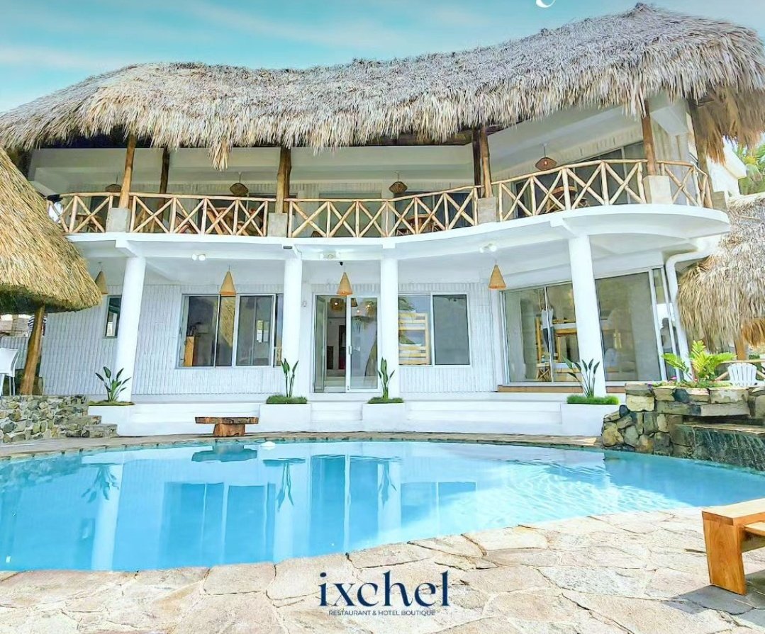 ¿Ya conocen Ixchel? Esta ubicado en El palmarcito y tiene unas vistas impresioantes. Sin dejar atras la deliciosa comida. 100% Recomendado como una opción en estas Vacaciones