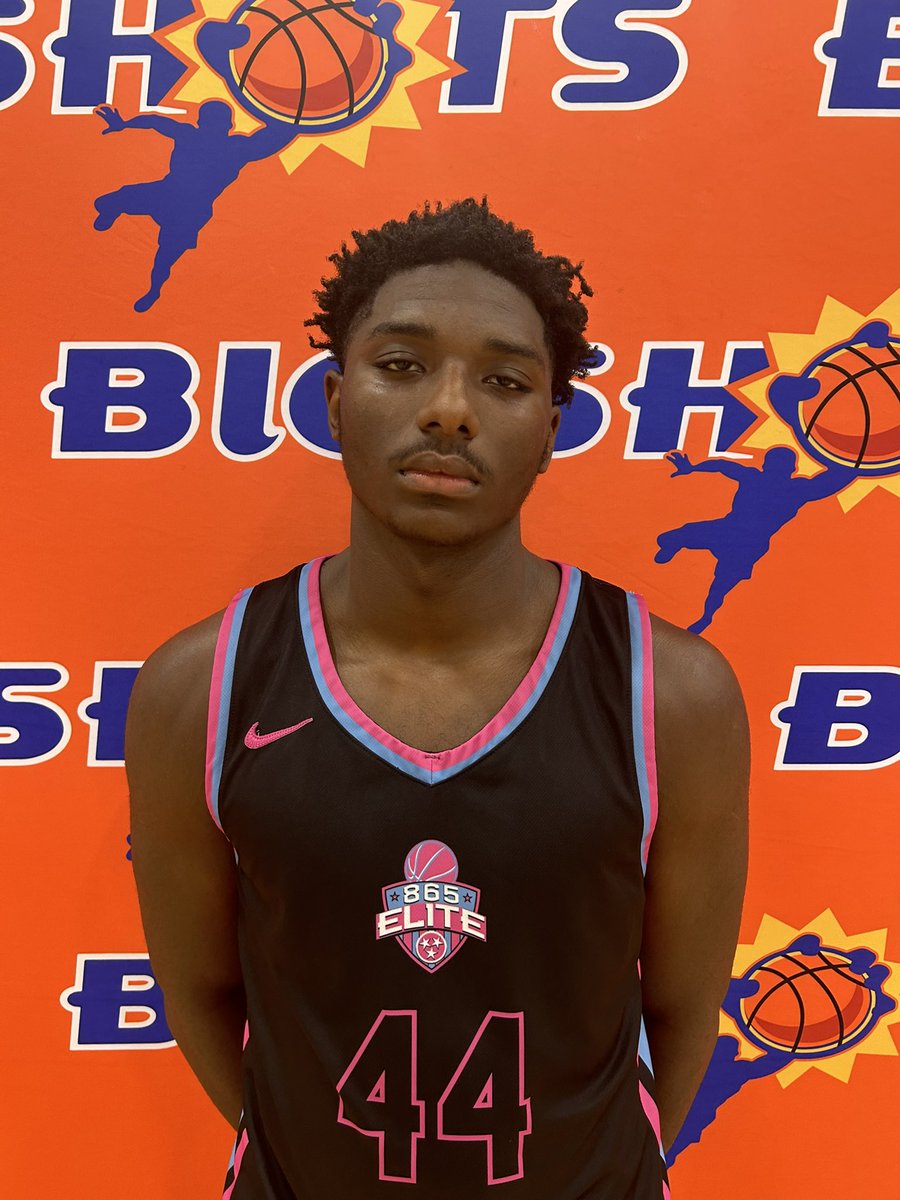 BIG SH🏀TS tweet media