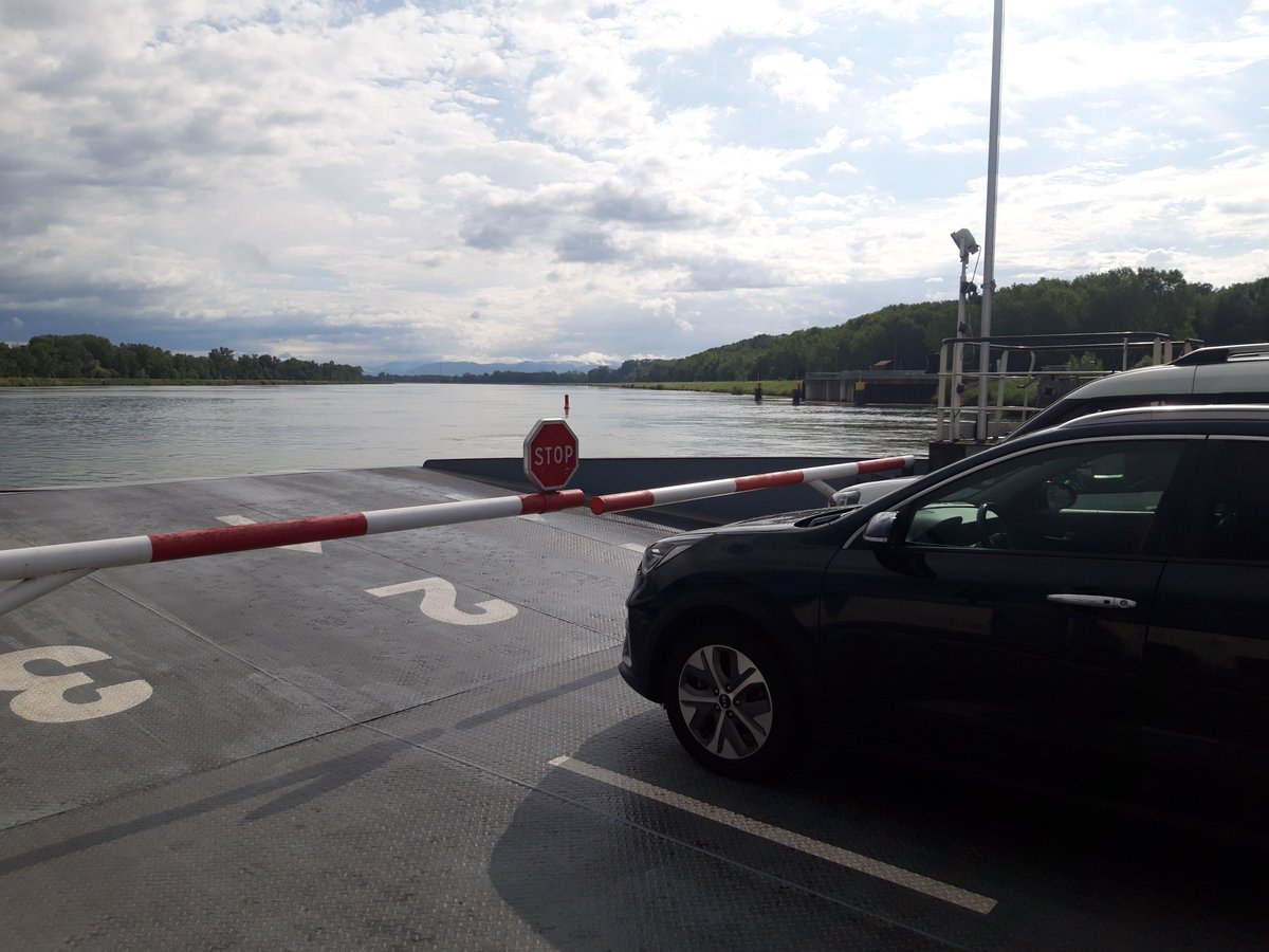 MJKnippenberg's tweet photo. Vanuit #Zwitserland reisde Knip via #Oostenrijk en de #Bodensee richting #Herbolzheim. Daarna via Col du Donon (Vogezen) richting #Luxemburg. Onderweg nog #Zeppelin Museum gezien. Prachtig onder andere #Hindenburg. https://t.co/bfzbvXsSdU